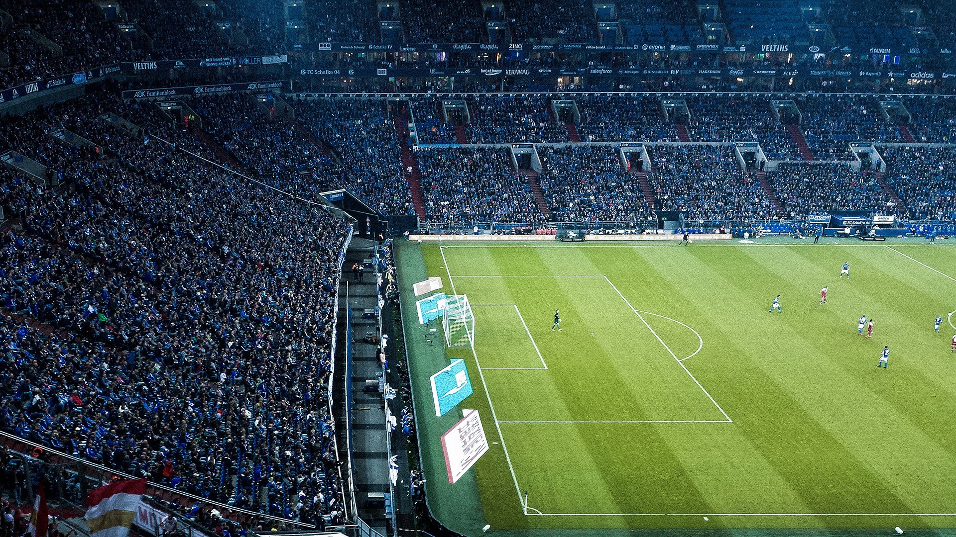 意甲焦点战?不,这是马刺斩落湖人的篮球盛宴!