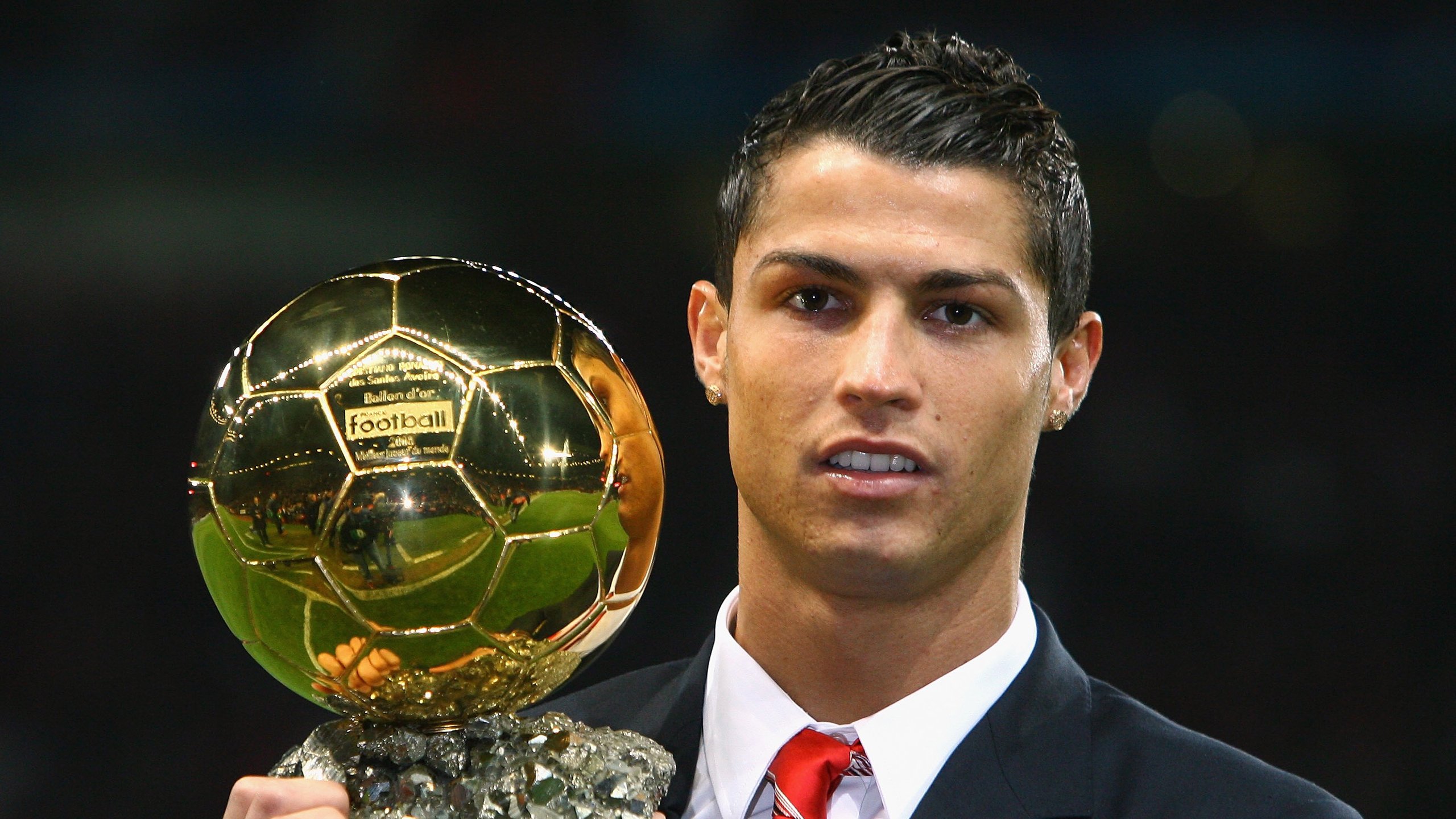 冰与火之歌,哈兰德末节统治赛场,智利强势晋级对决澳大利亚